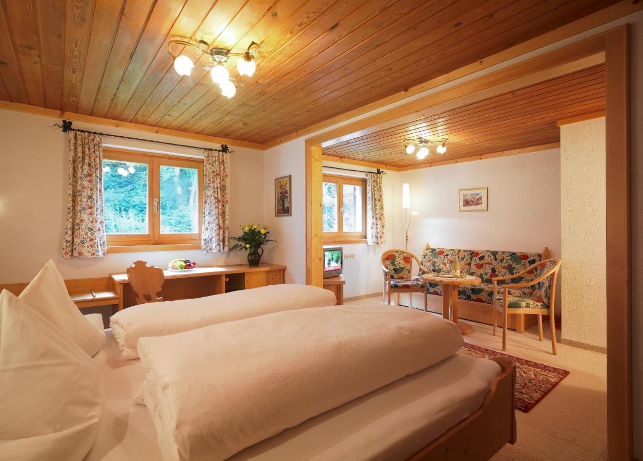 Hotel Montabella Schruns Zewnętrze zdjęcie