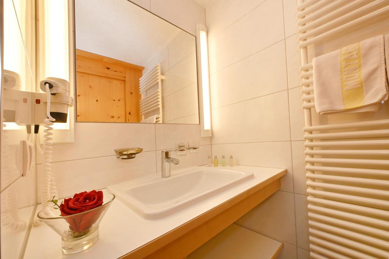Hotel Montabella Schruns Zewnętrze zdjęcie