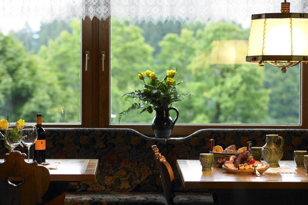 Hotel Montabella Schruns Zewnętrze zdjęcie